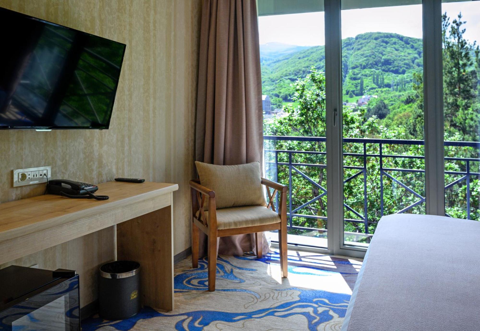 Aurora Resort, Hotel