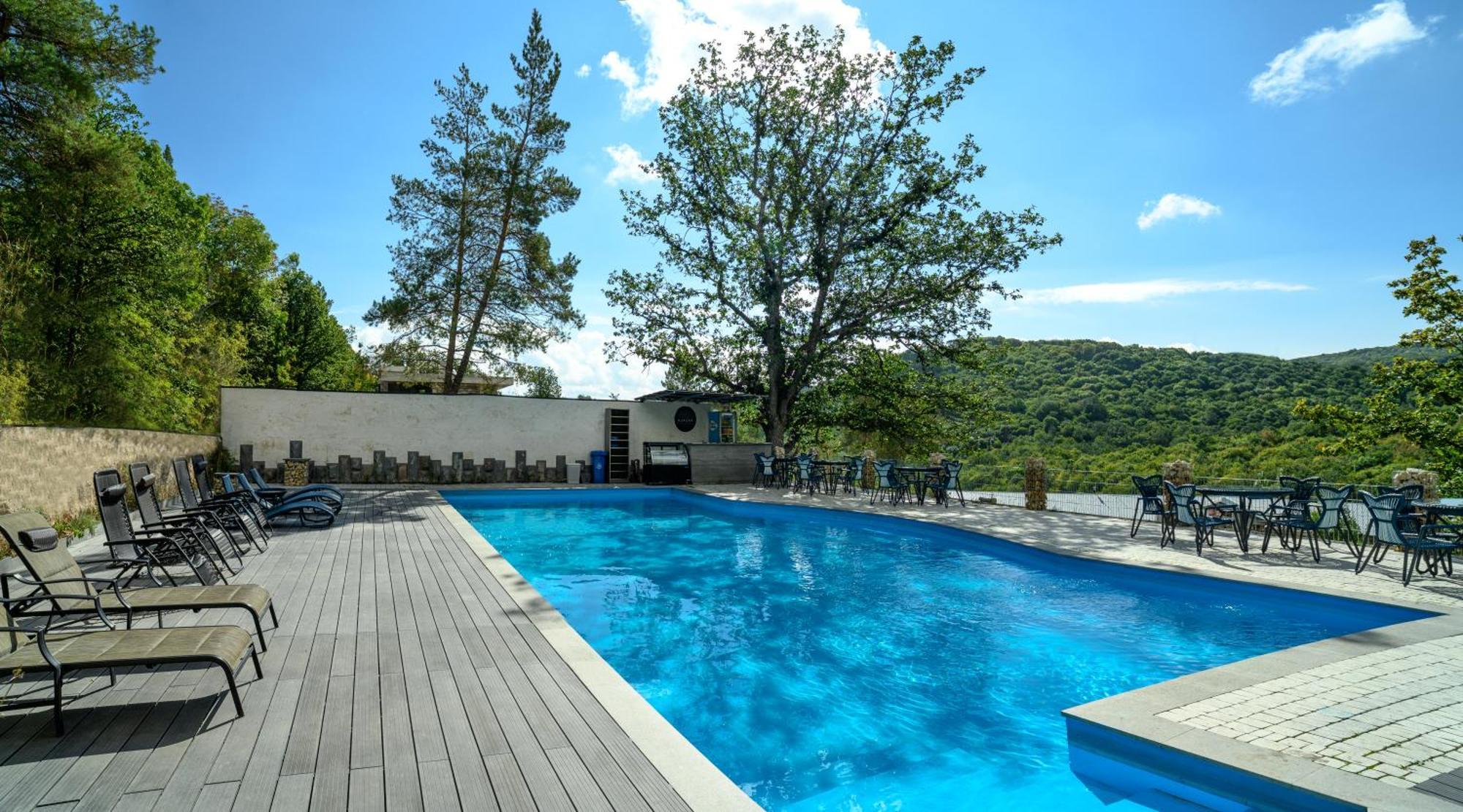 Aurora Resort,
