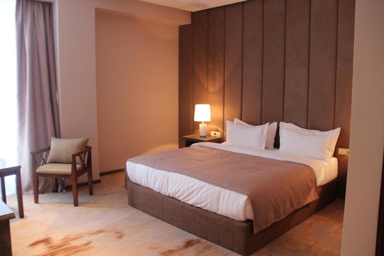 Aurora Resort, فندق